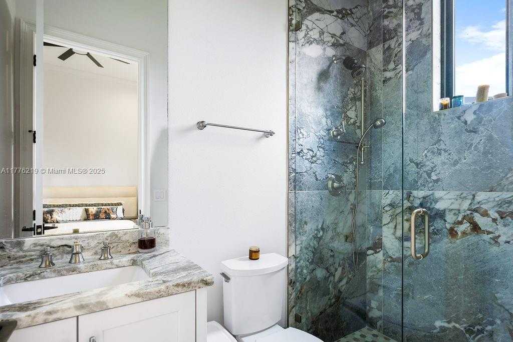 Small Image of 570 MANOR RD, MAITLAND, Winter Park Number 56