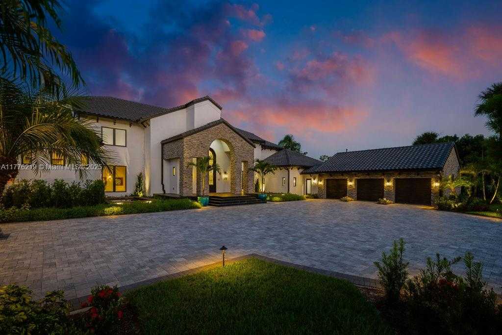 Small Image of 570 MANOR RD, MAITLAND, Winter Park Number 95