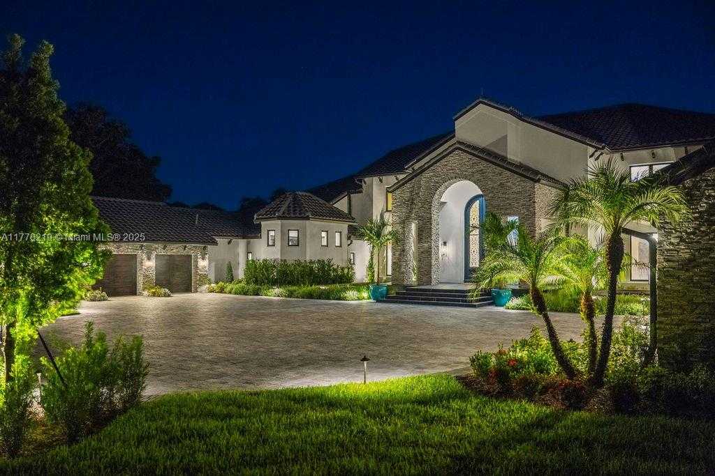 Small Image of 570 MANOR RD, MAITLAND, Winter Park Number 98
