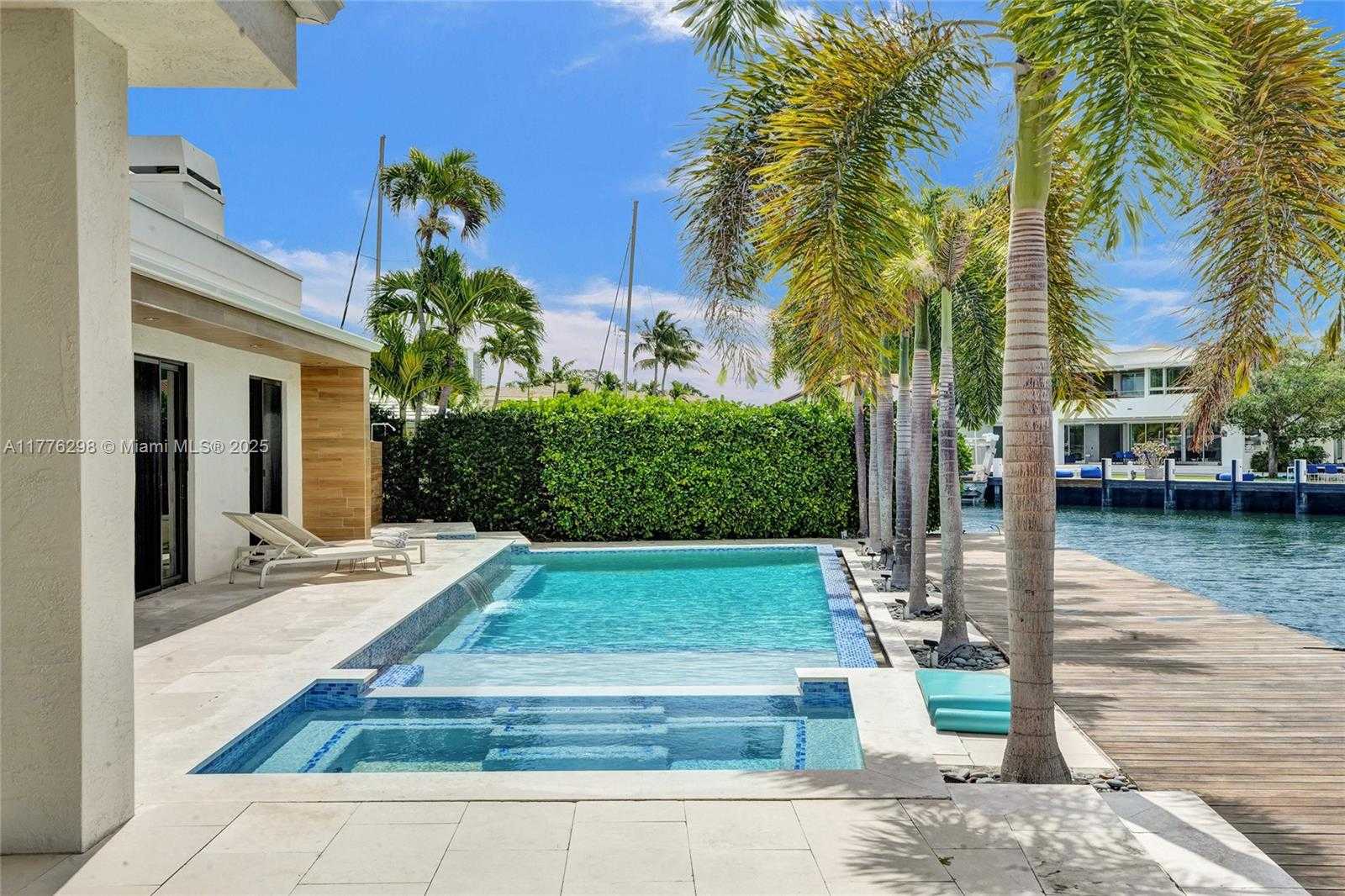 Small Image of 2340 AQUA VISTA BLVD, Fort Lauderdale Number 26