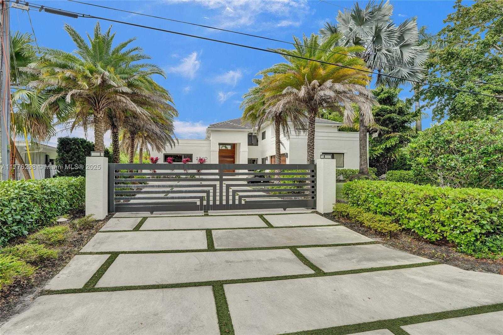 Small Image of 2340 AQUA VISTA BLVD, Fort Lauderdale Number 3