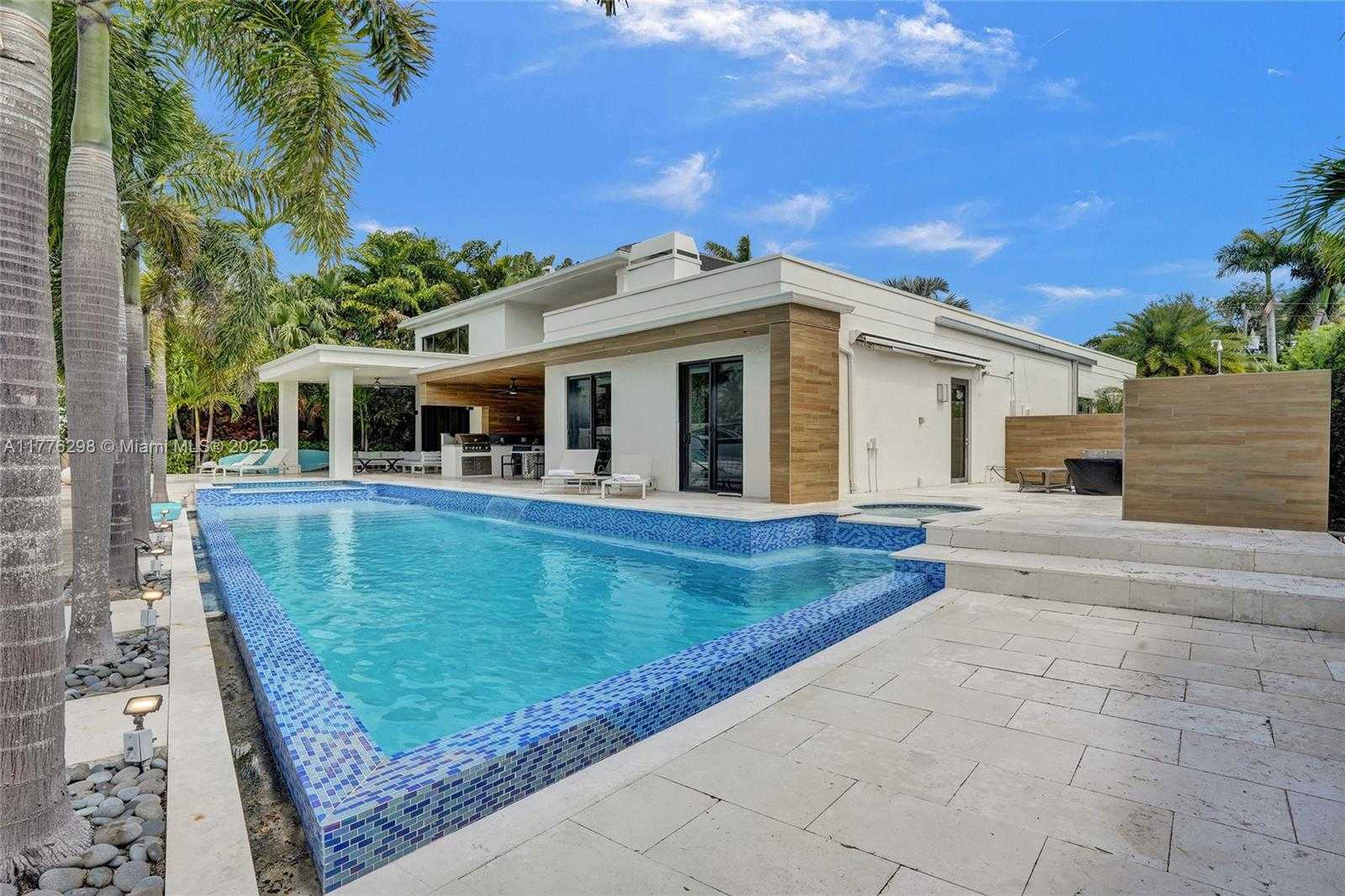 Small Image of 2340 AQUA VISTA BLVD, Fort Lauderdale Number 30