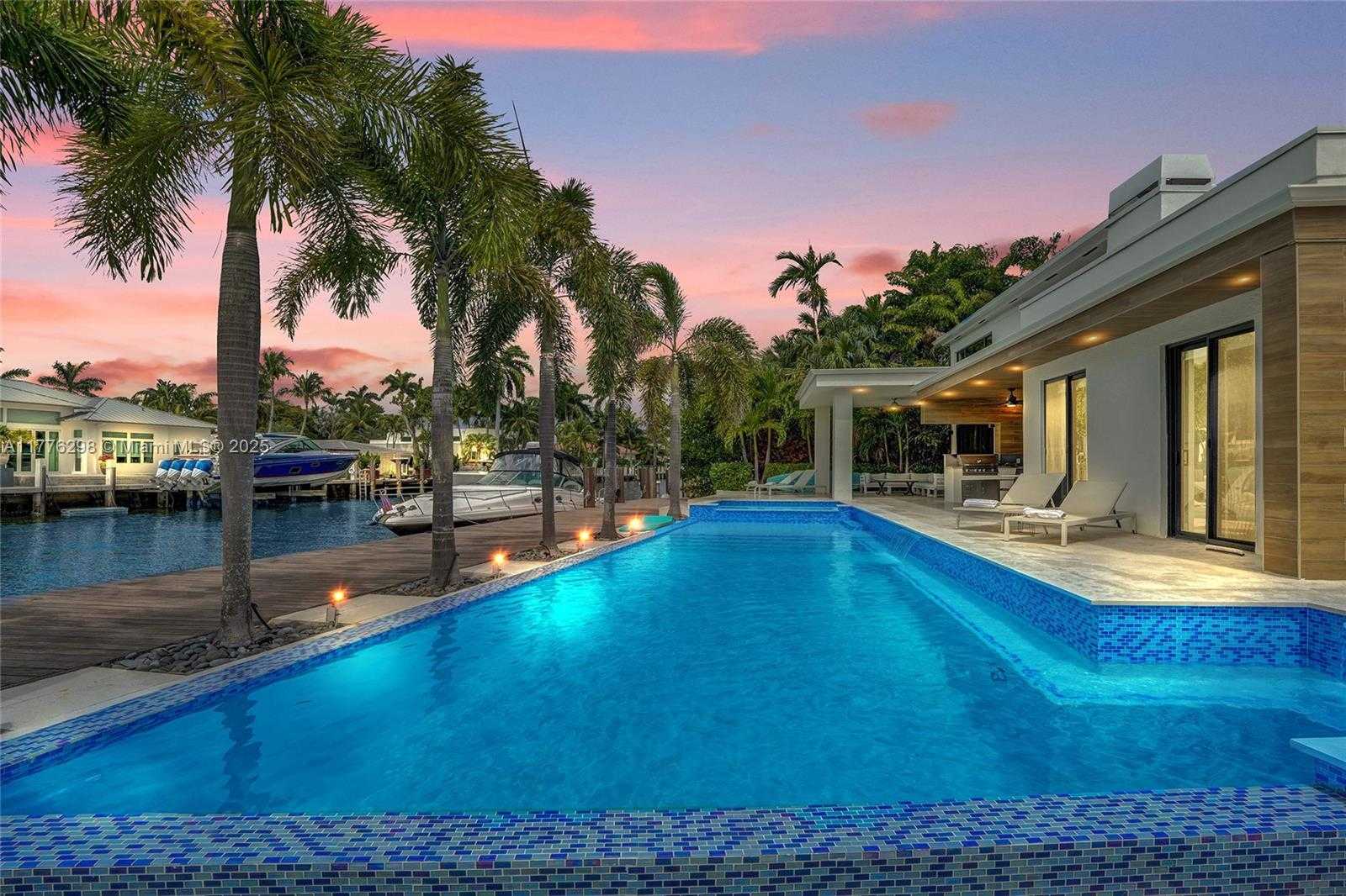 Small Image of 2340 AQUA VISTA BLVD, Fort Lauderdale Number 34