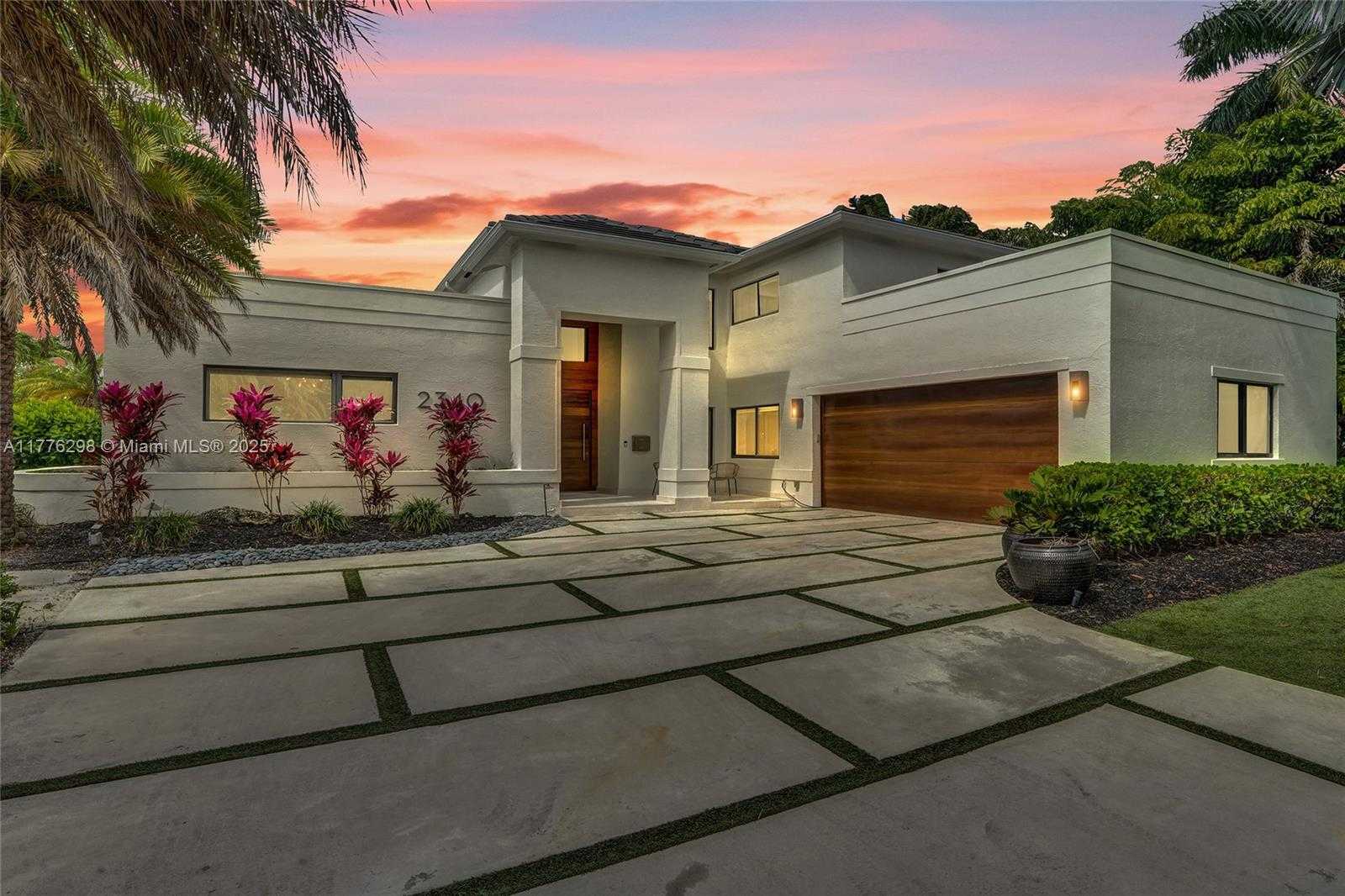 Small Image of 2340 AQUA VISTA BLVD, Fort Lauderdale Number 36