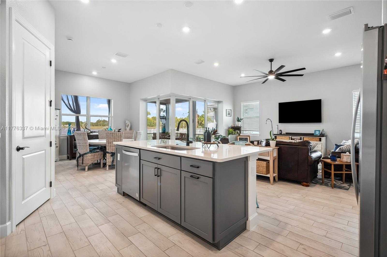 Small Image of 9734 SOUTH WEST MERIDIAN WAY, Stuart Number 10
