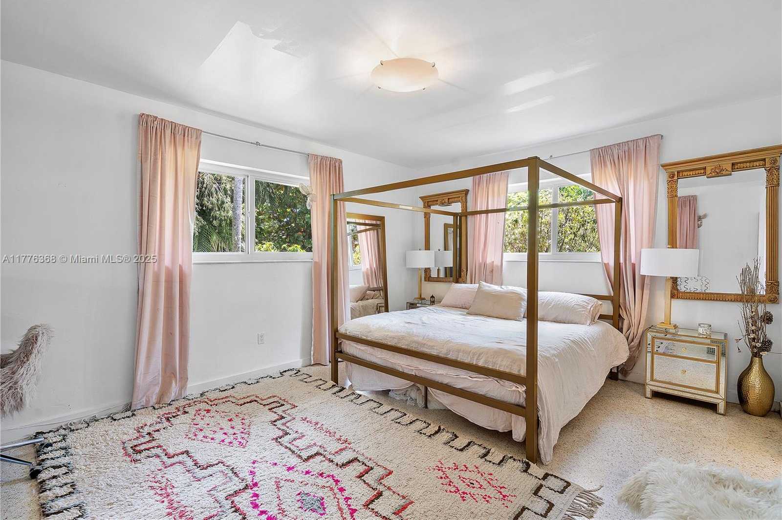 Small Image of 10619 NORTH EAST 10TH PL, Miami Shores Number 24