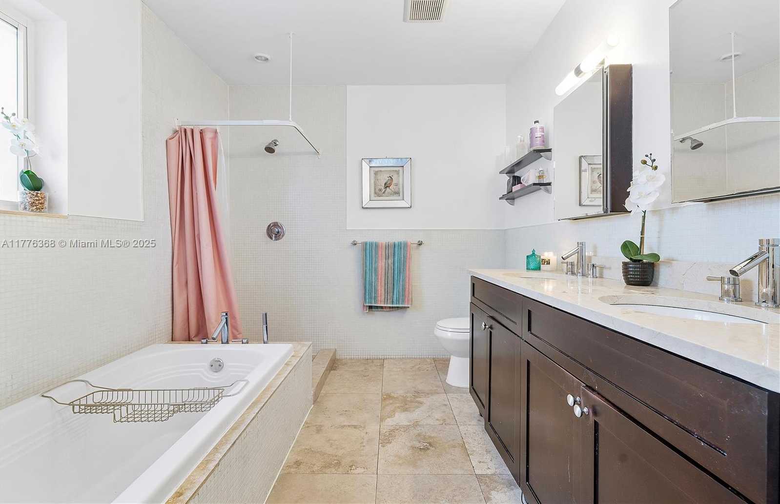 Small Image of 10619 NORTH EAST 10TH PL, Miami Shores Number 26