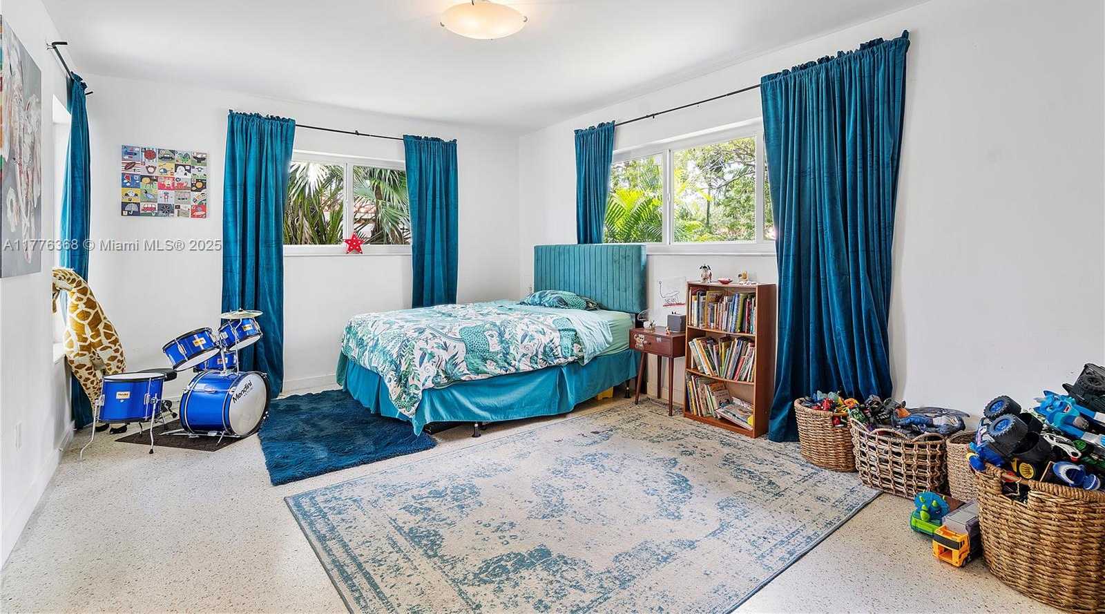 Small Image of 10619 NORTH EAST 10TH PL, Miami Shores Number 29