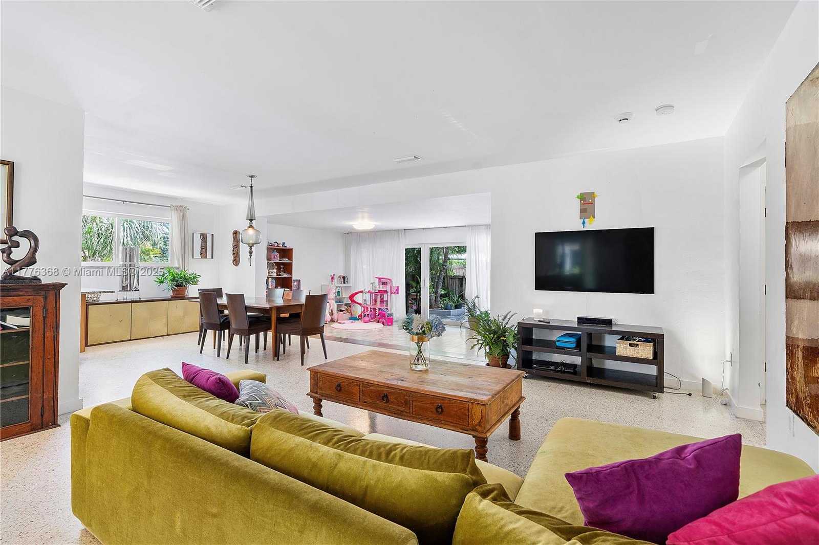 Small Image of 10619 NORTH EAST 10TH PL, Miami Shores Number 9