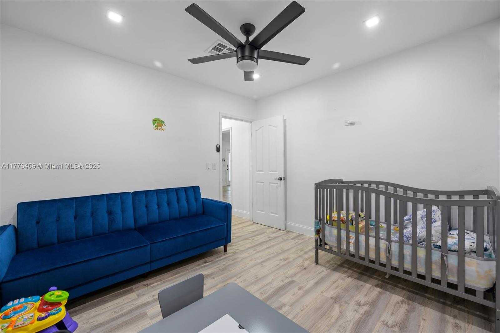 Small Image of 321 SOUTH WEST 11TH AVE, Hallandale Beach Number 15