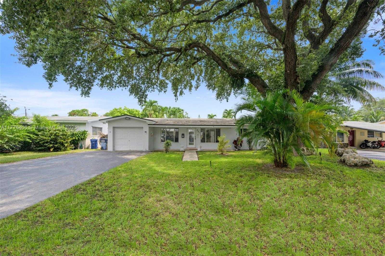 Small Image of 321 SOUTH WEST 11TH AVE, Hallandale Beach Number 2