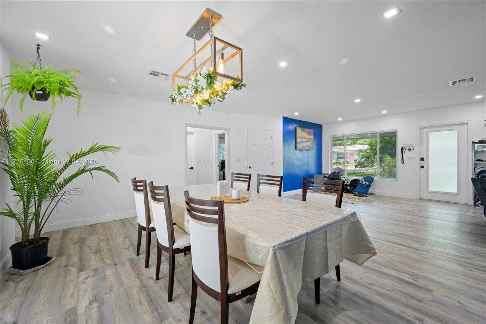 Small Image of 321 SOUTH WEST 11TH AVE, Hallandale Beach Number 7