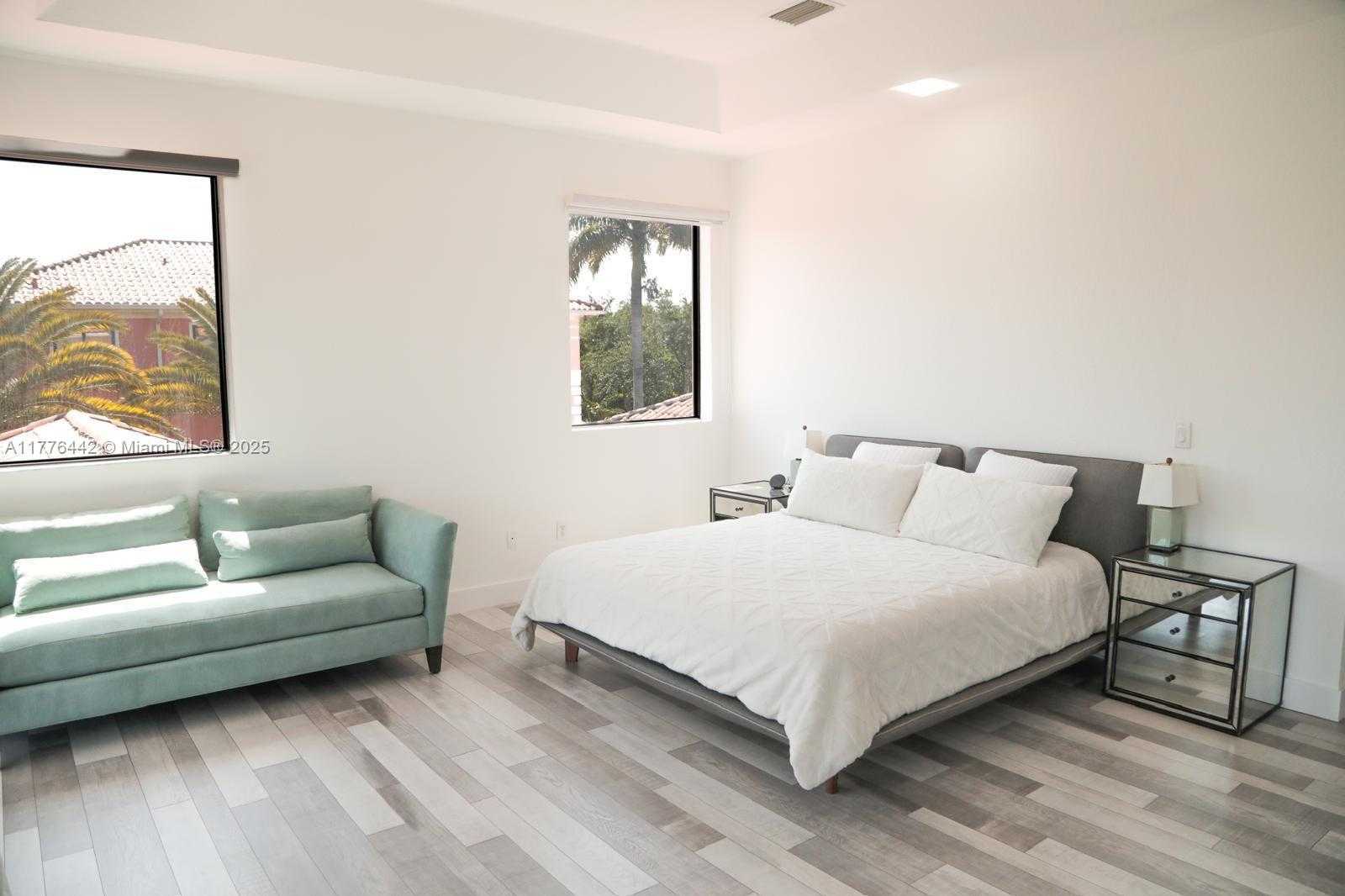 Small Image of 19209 SOUTH WEST 80TH CT, Cutler Bay Number 29