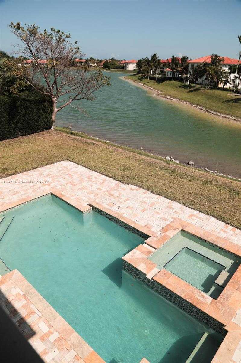 Small Image of 19209 SOUTH WEST 80TH CT, Cutler Bay Number 30