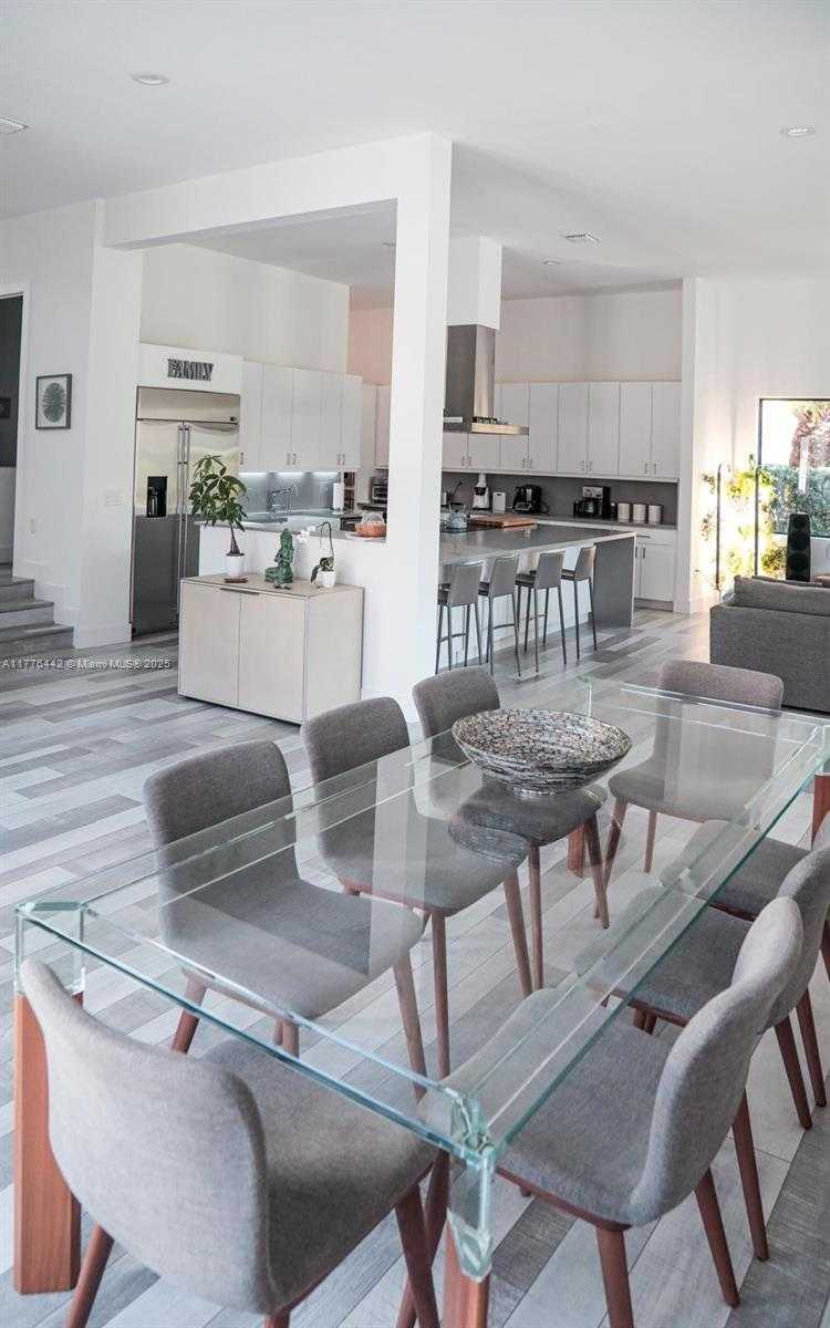Small Image of 19209 SOUTH WEST 80TH CT, Cutler Bay Number 8
