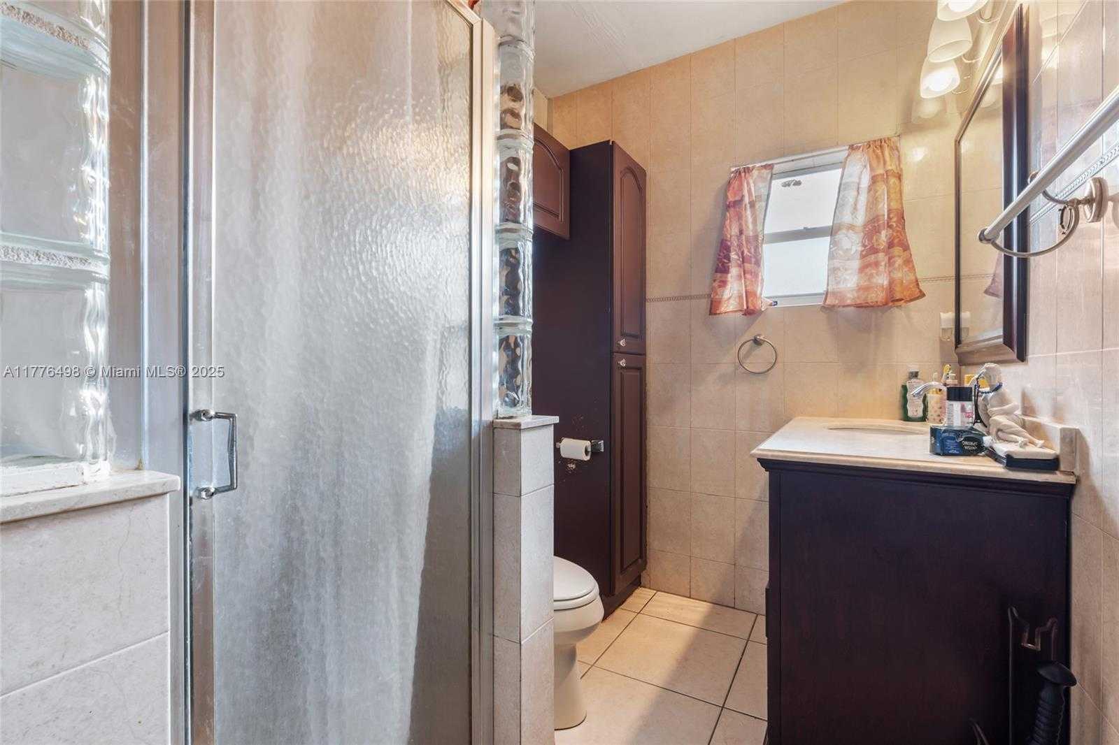 Small Image of 1223 NORTH EAST 182ND ST, North Miami Beach Number 12