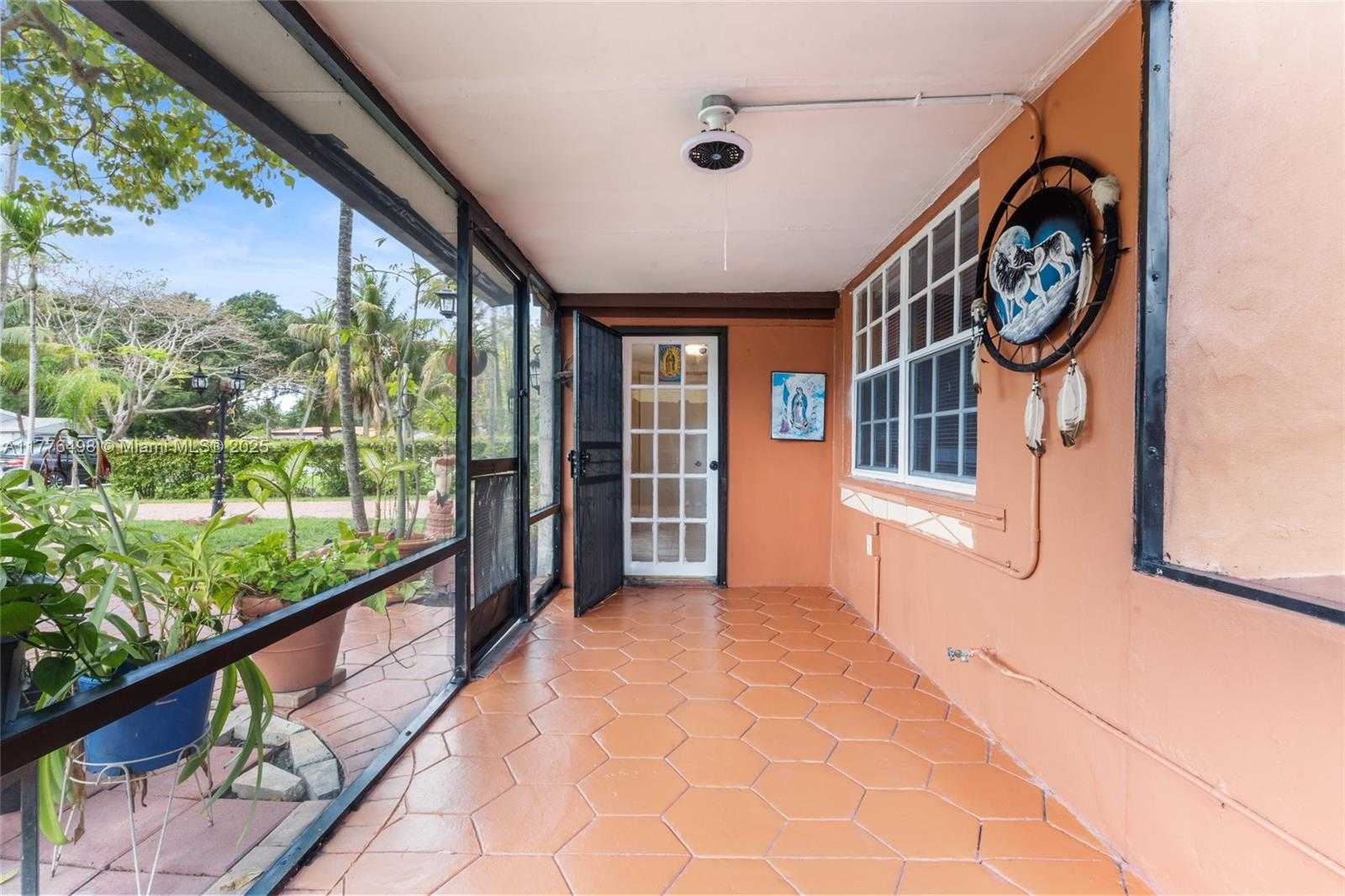 Small Image of 1223 NORTH EAST 182ND ST, North Miami Beach Number 3