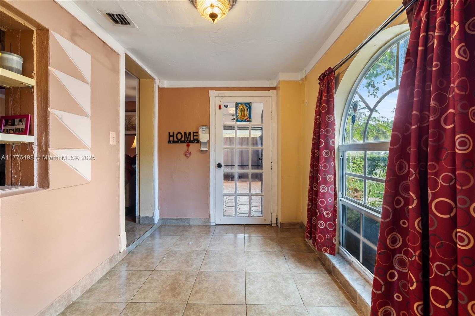 Small Image of 1223 NORTH EAST 182ND ST, North Miami Beach Number 5