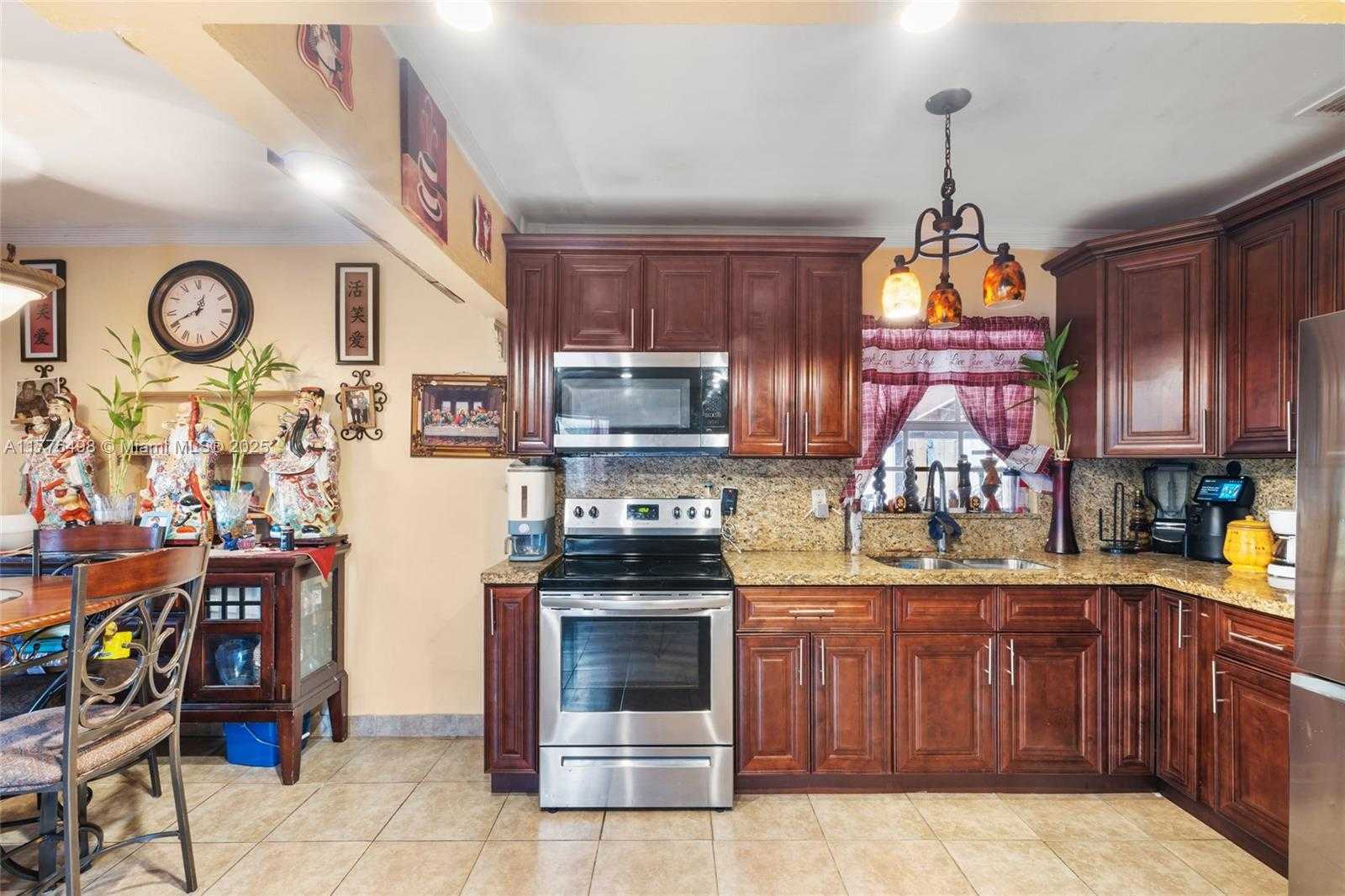 Small Image of 1223 NORTH EAST 182ND ST, North Miami Beach Number 6