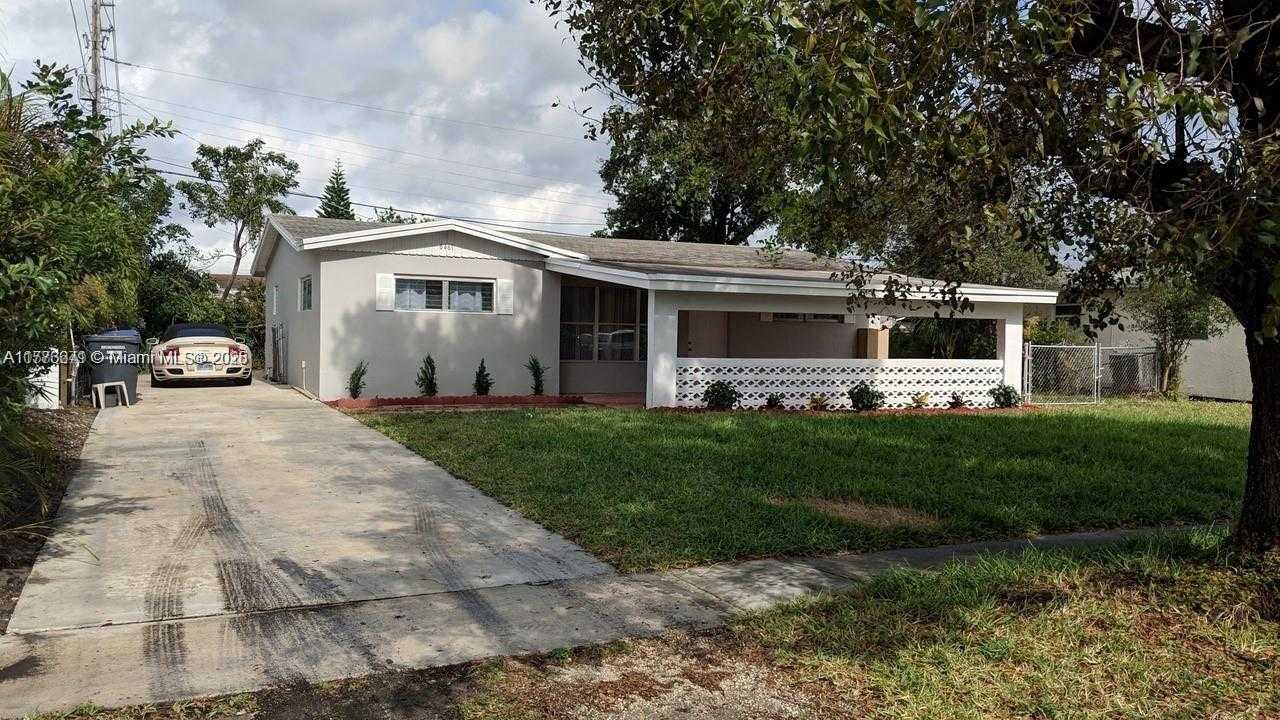 Small Image of 6461 EVANS ST, Hollywood Number 2