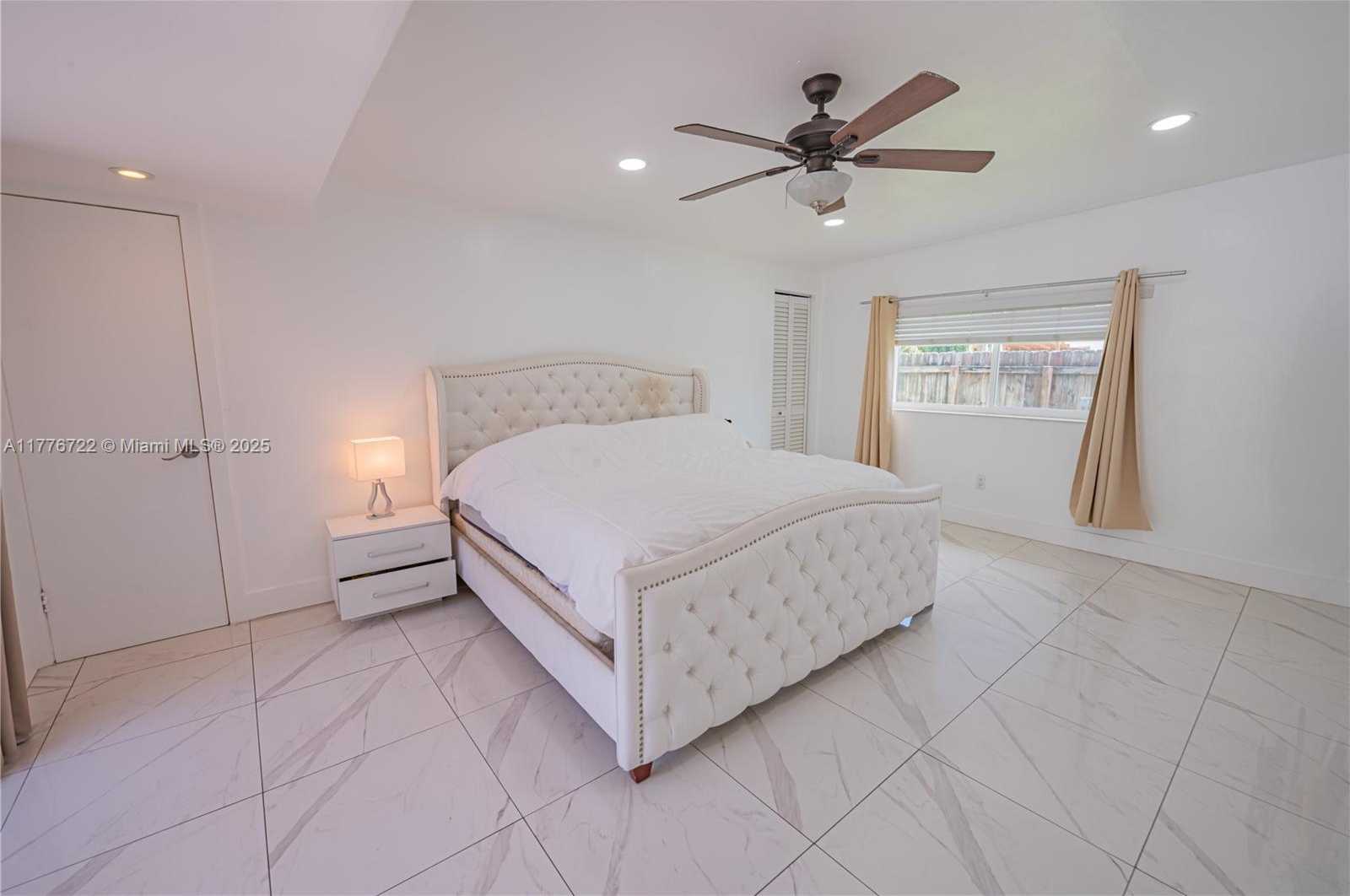 Small Image of 1901 NORTH EAST 186TH DR, North Miami Beach Number 21