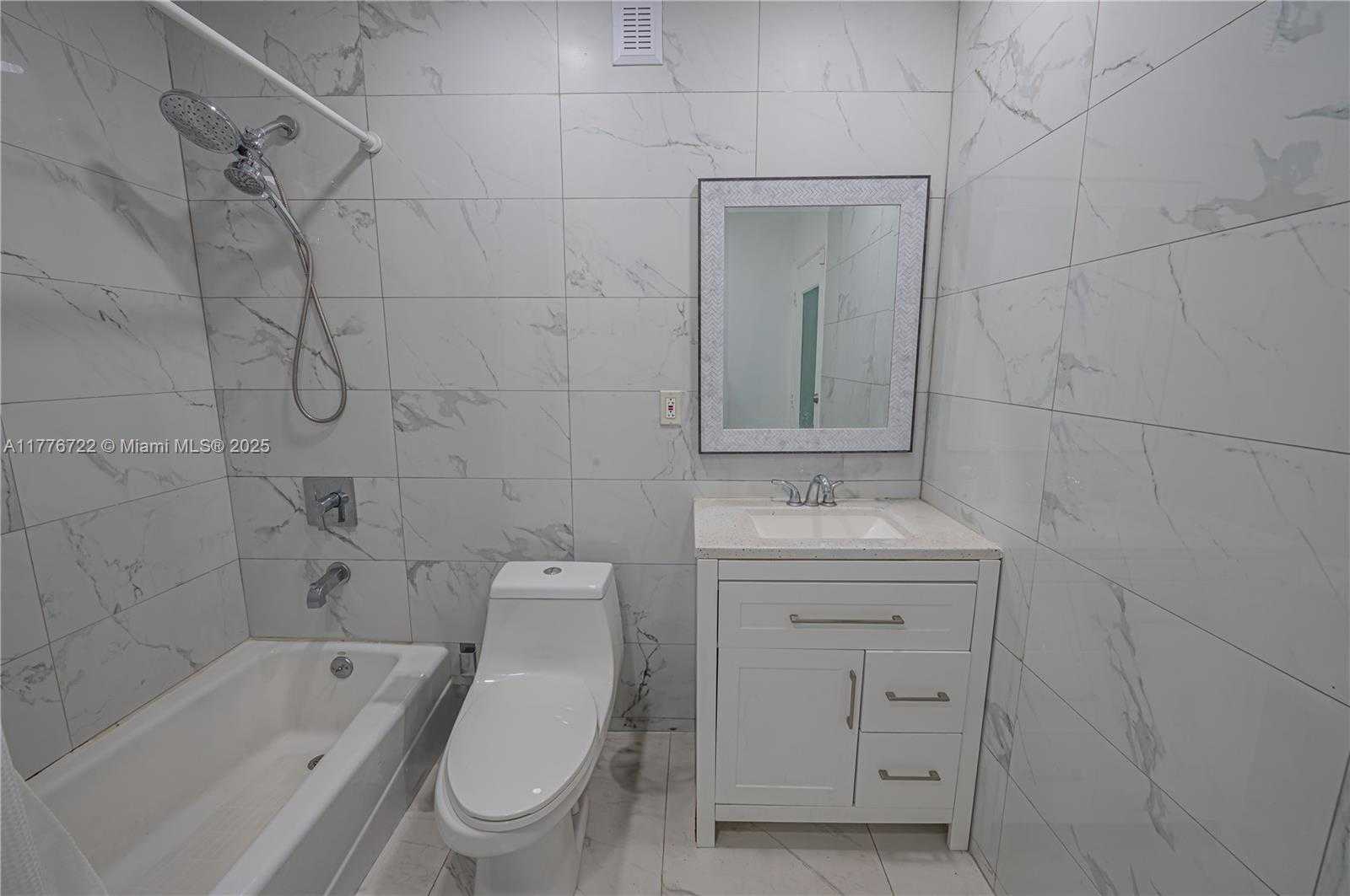 Small Image of 1901 NORTH EAST 186TH DR, North Miami Beach Number 34