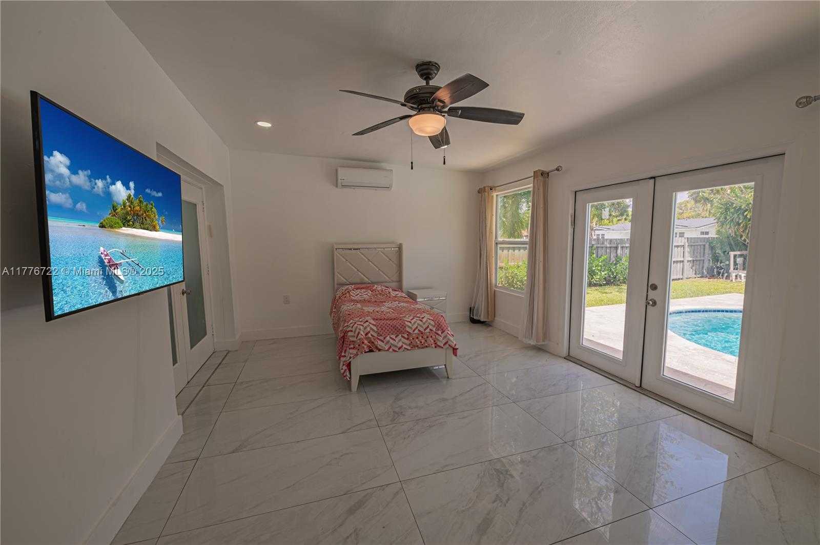 Small Image of 1901 NORTH EAST 186TH DR, North Miami Beach Number 35