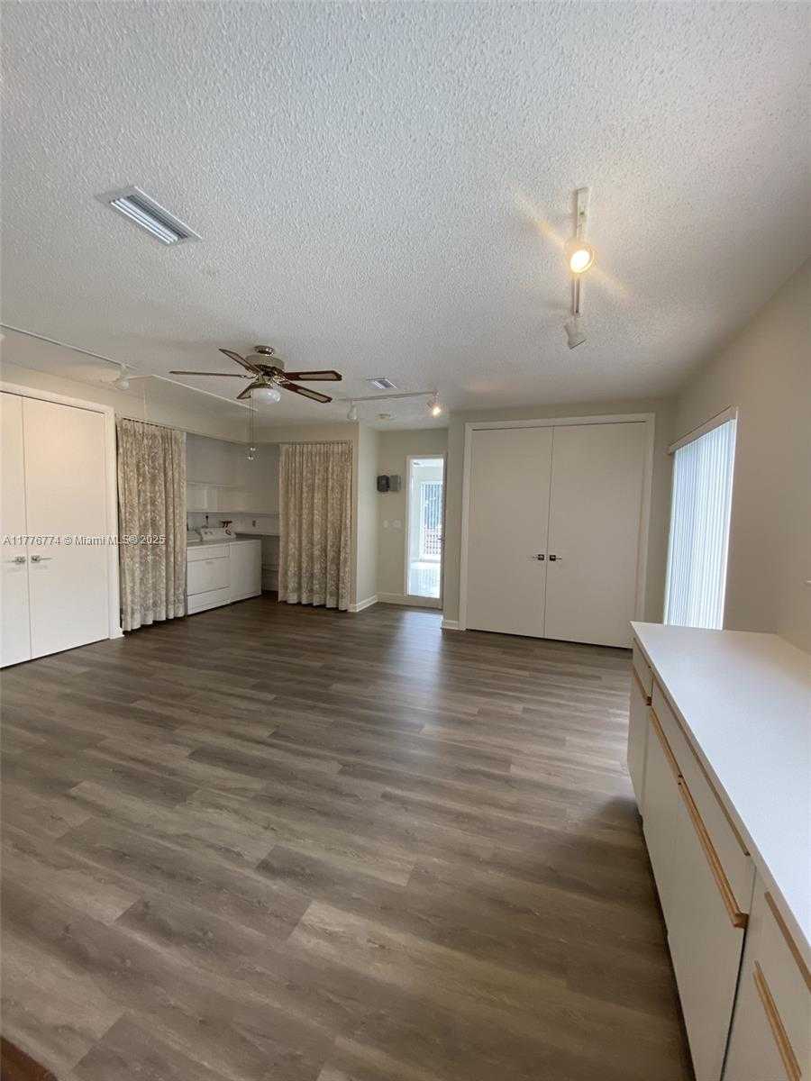 Small Image of 1601 NORTH 29TH AVE, Hollywood Number 18