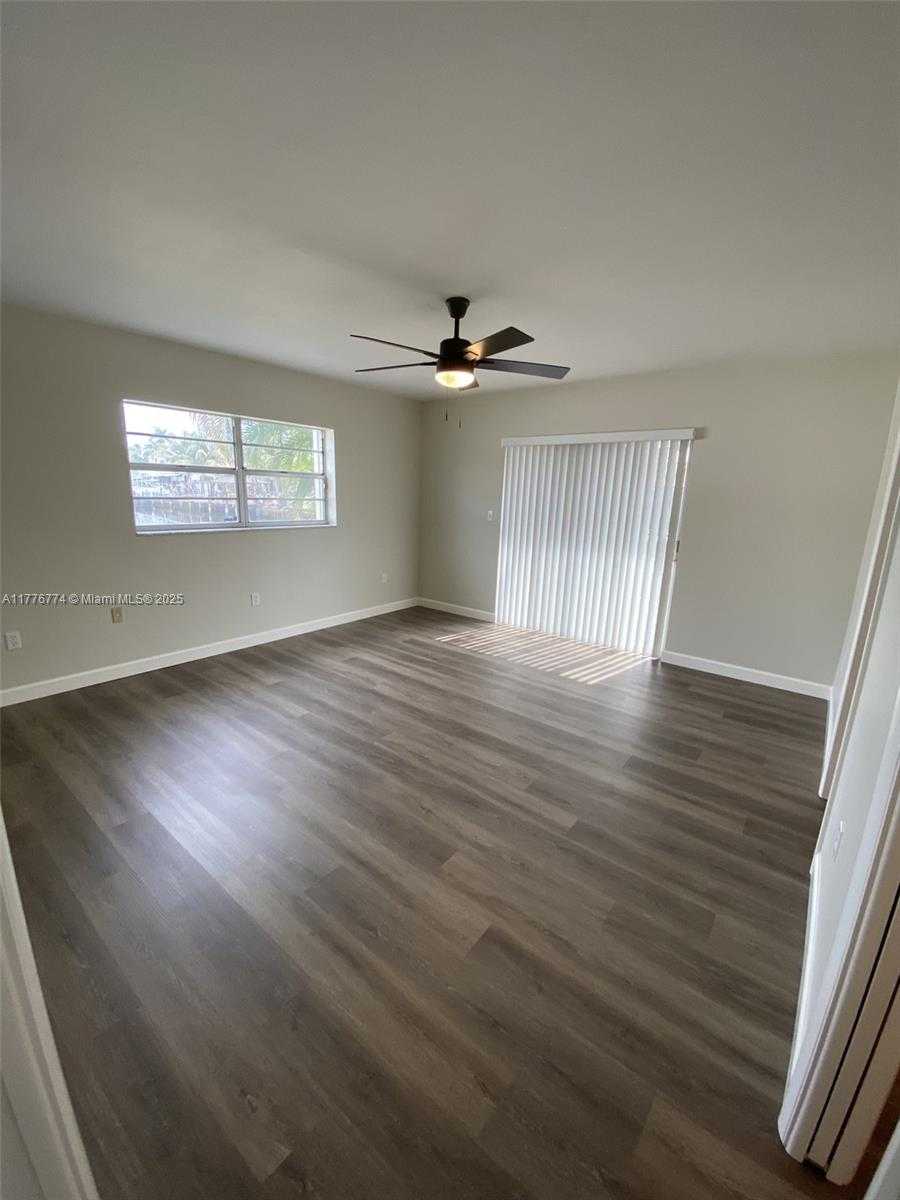 Small Image of 1601 NORTH 29TH AVE, Hollywood Number 24