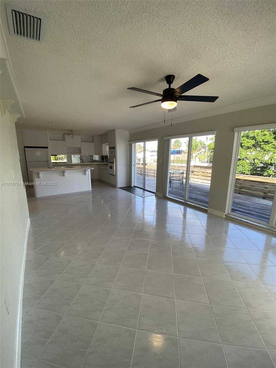 Small Image of 1601 NORTH 29TH AVE, Hollywood Number 40