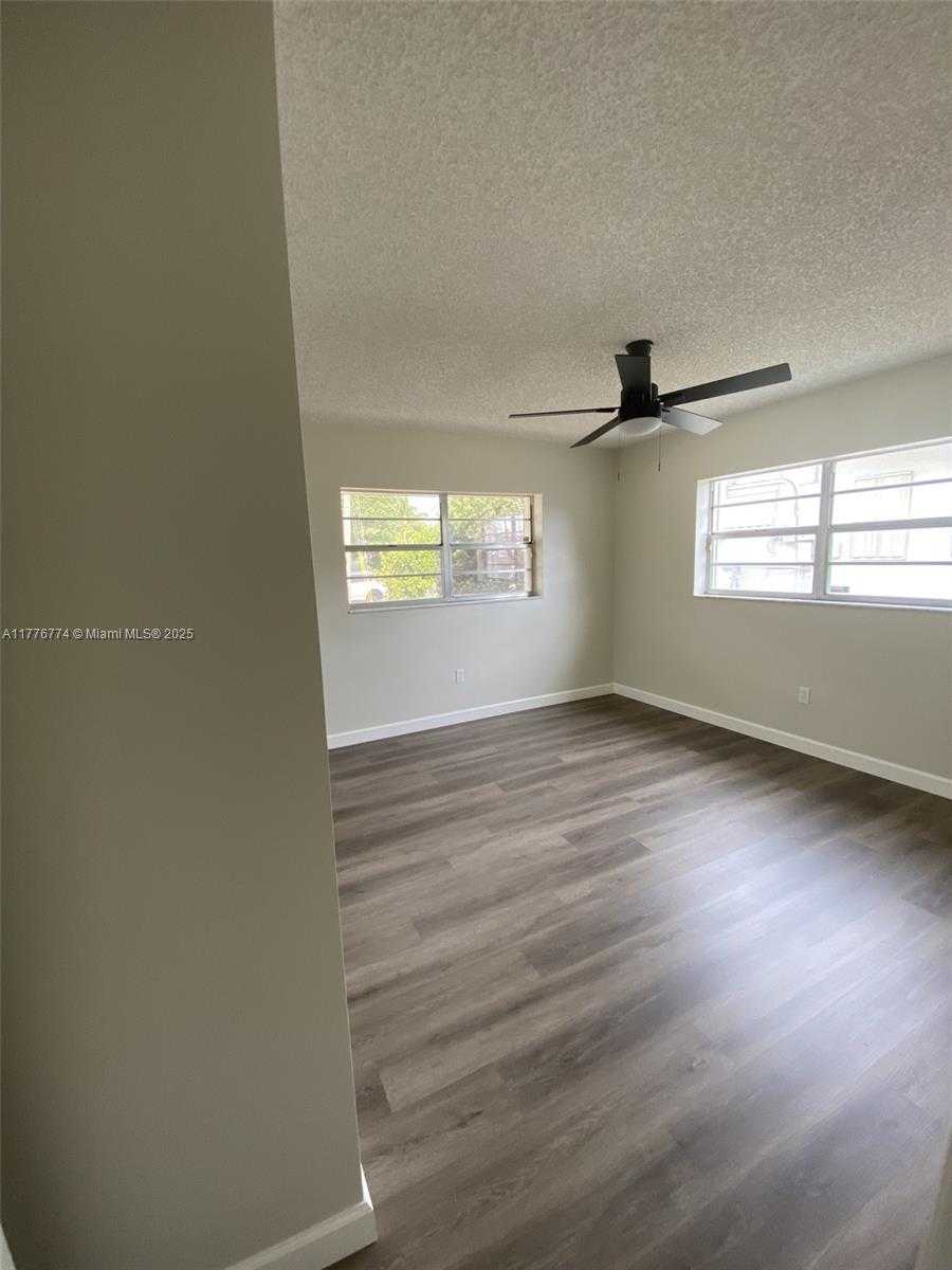 Small Image of 1601 NORTH 29TH AVE, Hollywood Number 47