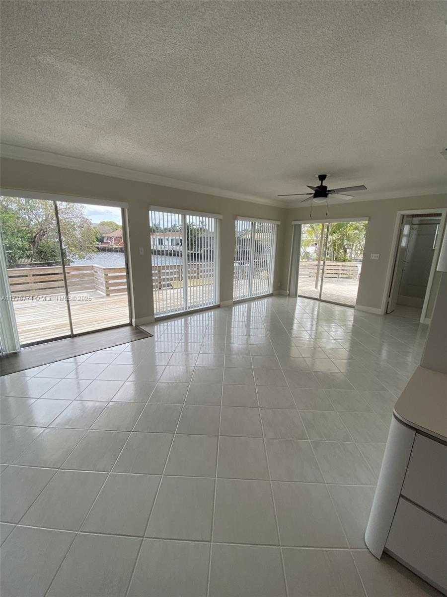 Small Image of 1601 NORTH 29TH AVE, Hollywood Number 6