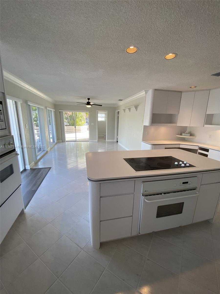 Small Image of 1601 NORTH 29TH AVE, Hollywood Number 84