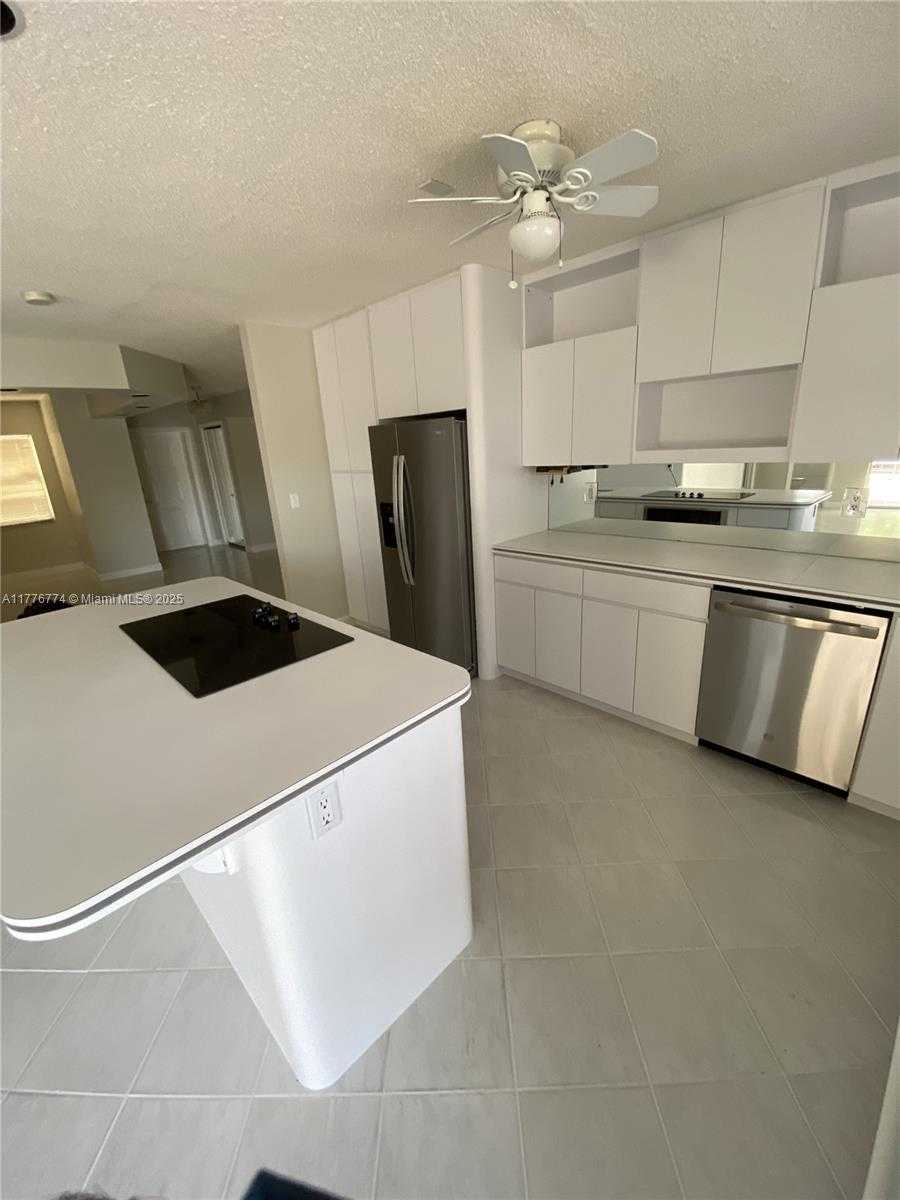 Small Image of 1601 NORTH 29TH AVE, Hollywood Number 9