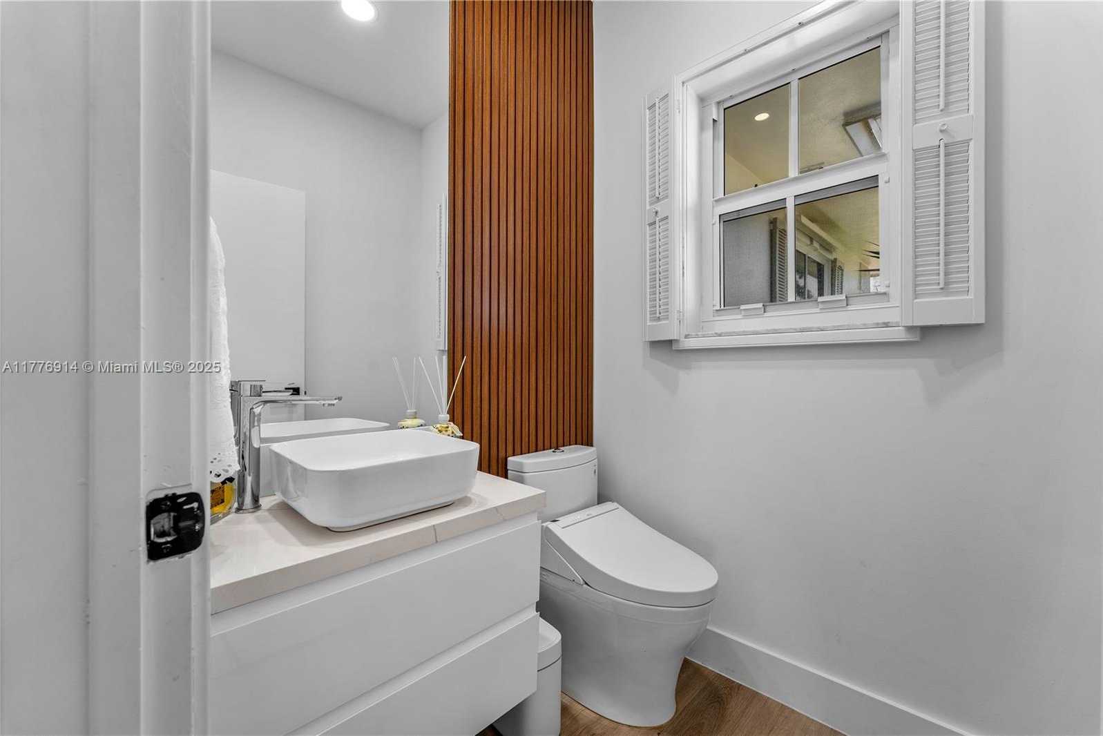 Small Image of 872 NORTH EAST 79, Boca Raton Number 9