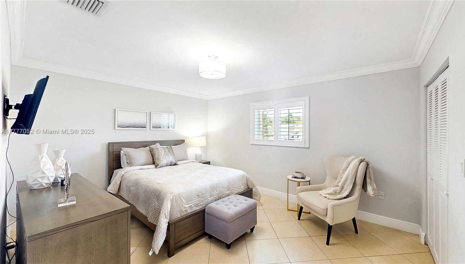 Small Image of 8860 SOUTH WEST 155TH TER, Palmetto Bay Number 16