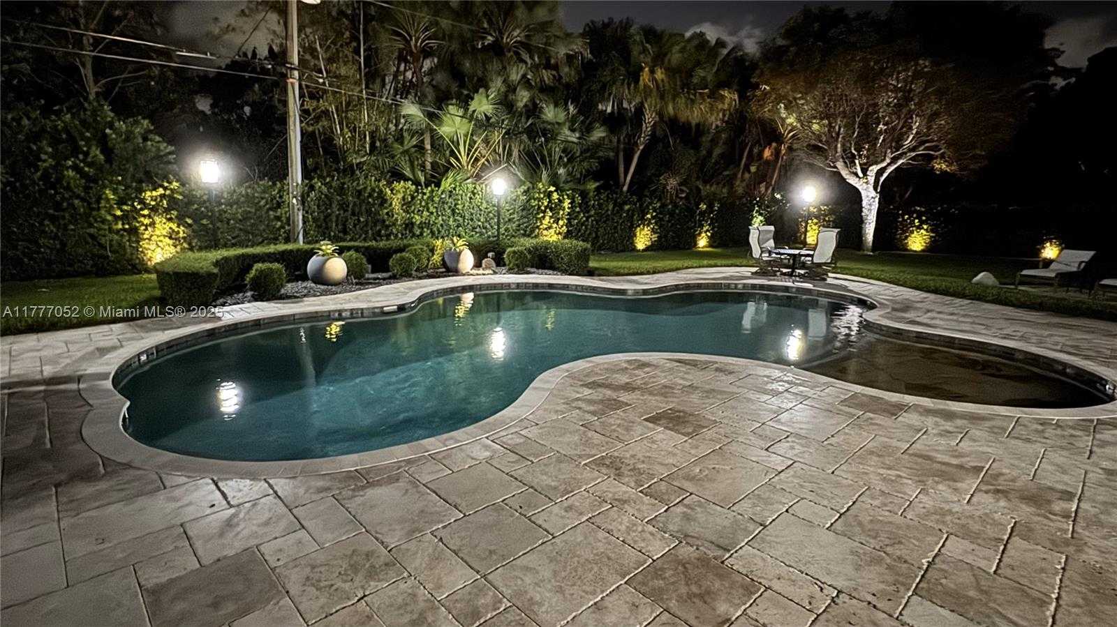 Small Image of 8860 SOUTH WEST 155TH TER, Palmetto Bay Number 26