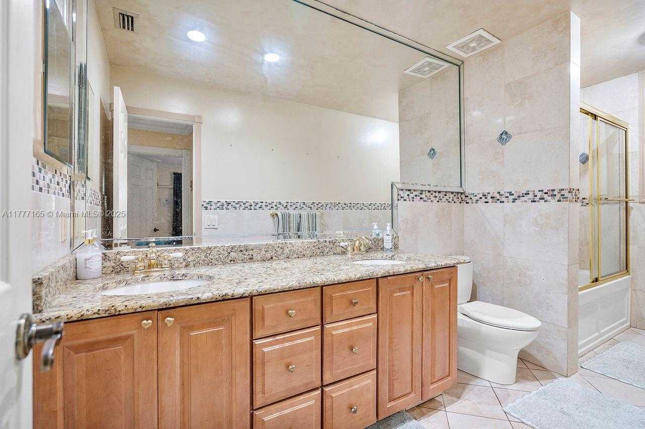 Small Image of 10101 SOUTH WEST 5TH ST, Plantation Number 23