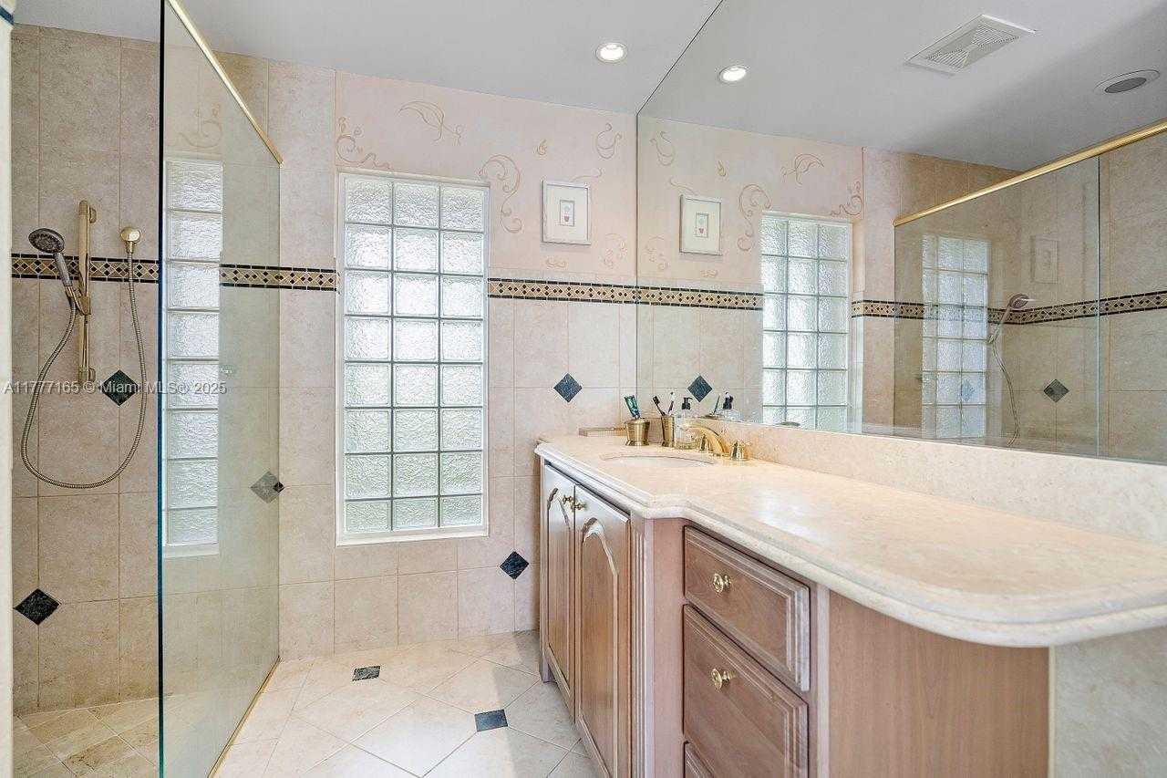 Small Image of 10101 SOUTH WEST 5TH ST, Plantation Number 24