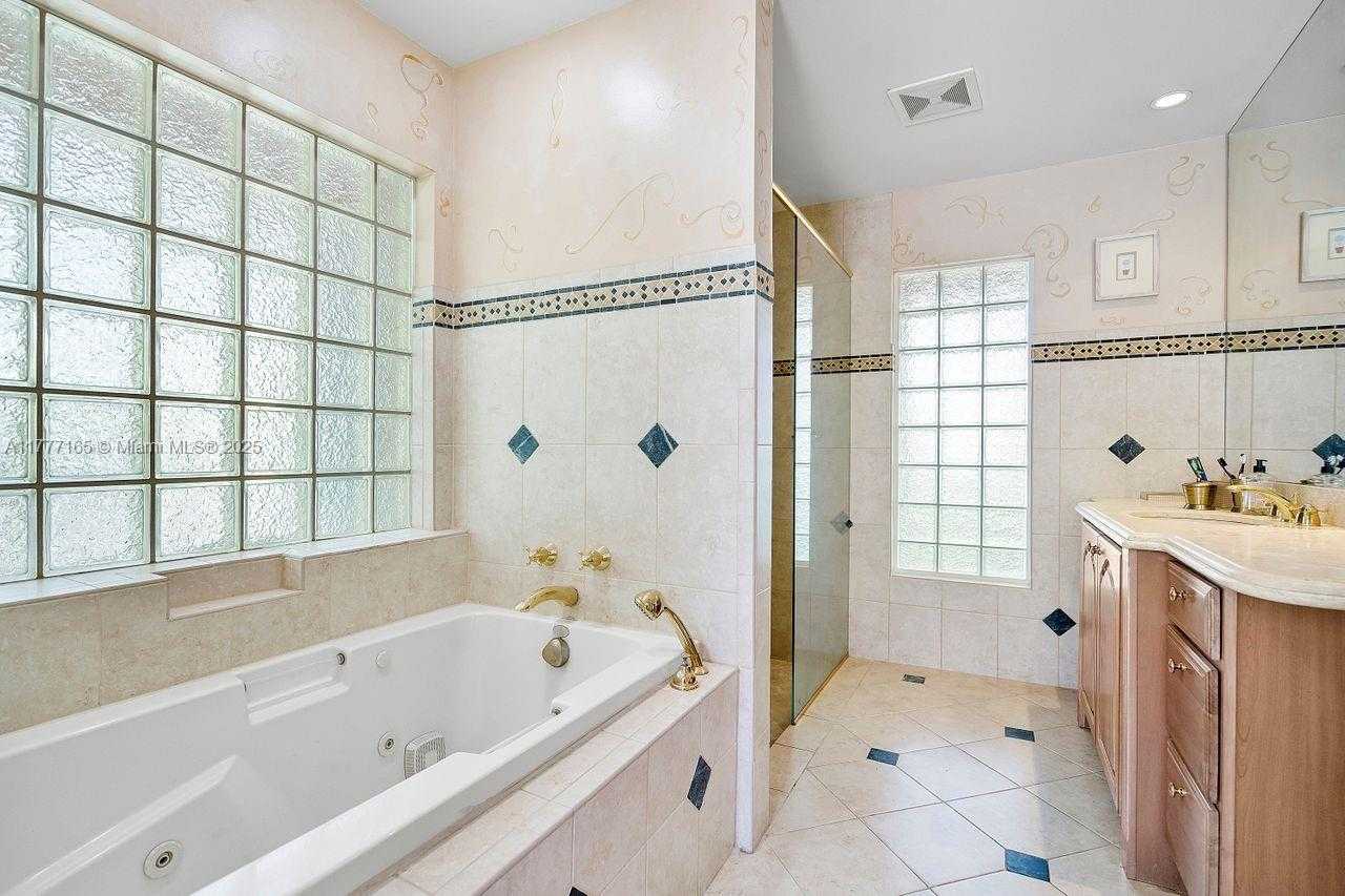 Small Image of 10101 SOUTH WEST 5TH ST, Plantation Number 25
