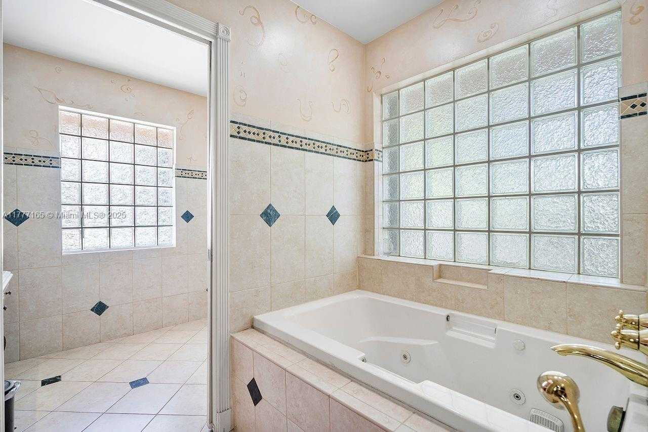 Small Image of 10101 SOUTH WEST 5TH ST, Plantation Number 26