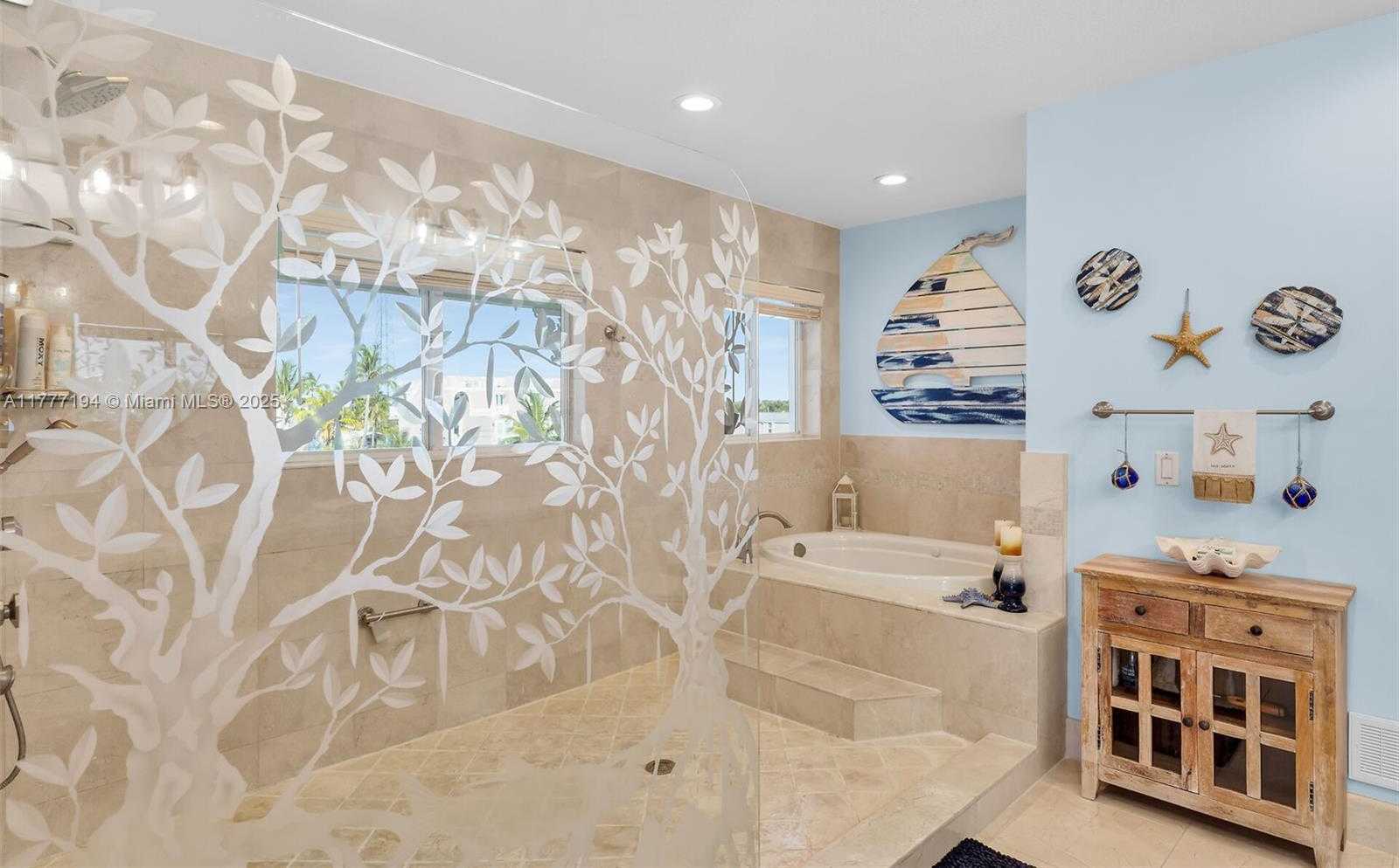 Small Image of 140 FAIRWICH CT, Tavernier Number 39