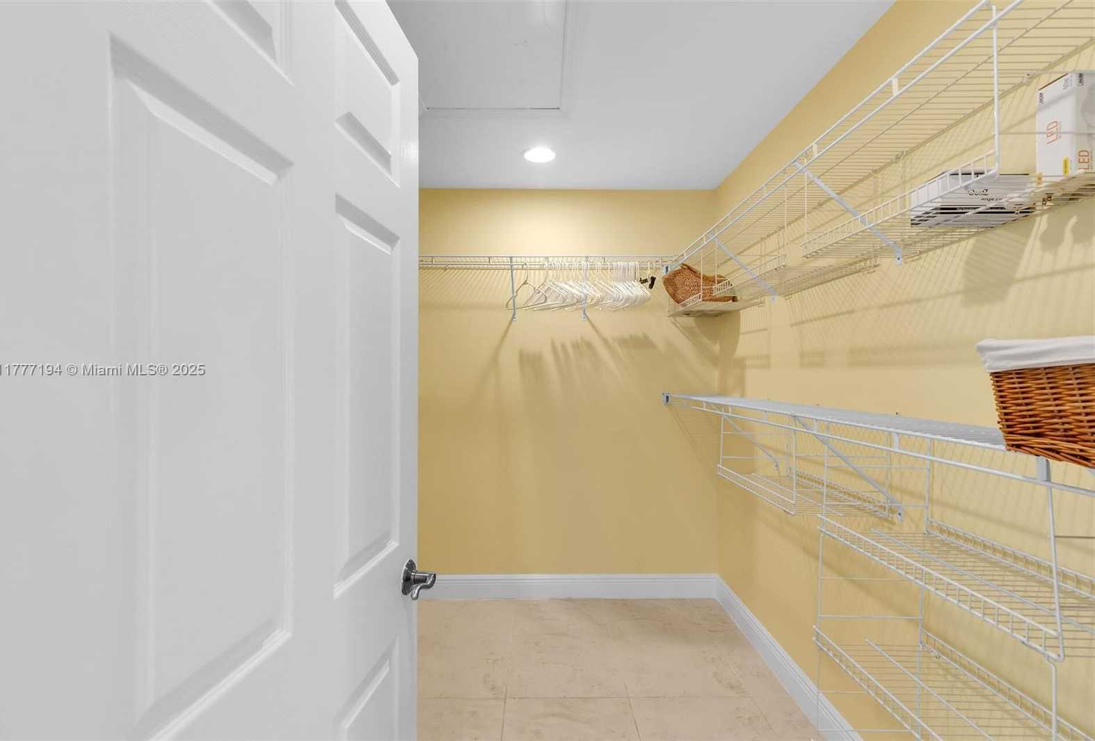 Small Image of 140 FAIRWICH CT, Tavernier Number 44