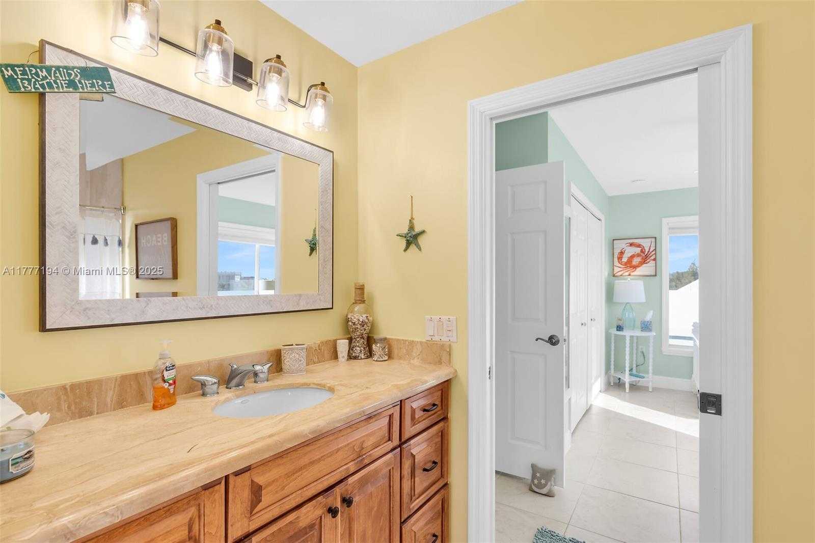 Small Image of 140 FAIRWICH CT, Tavernier Number 48