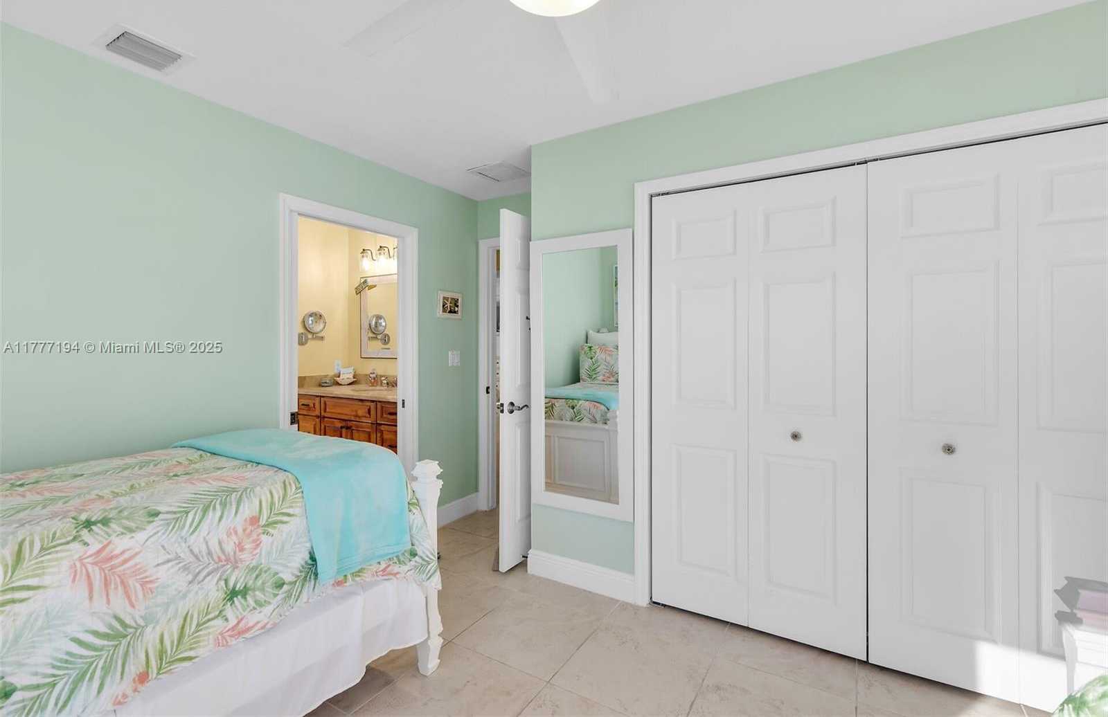Small Image of 140 FAIRWICH CT, Tavernier Number 53