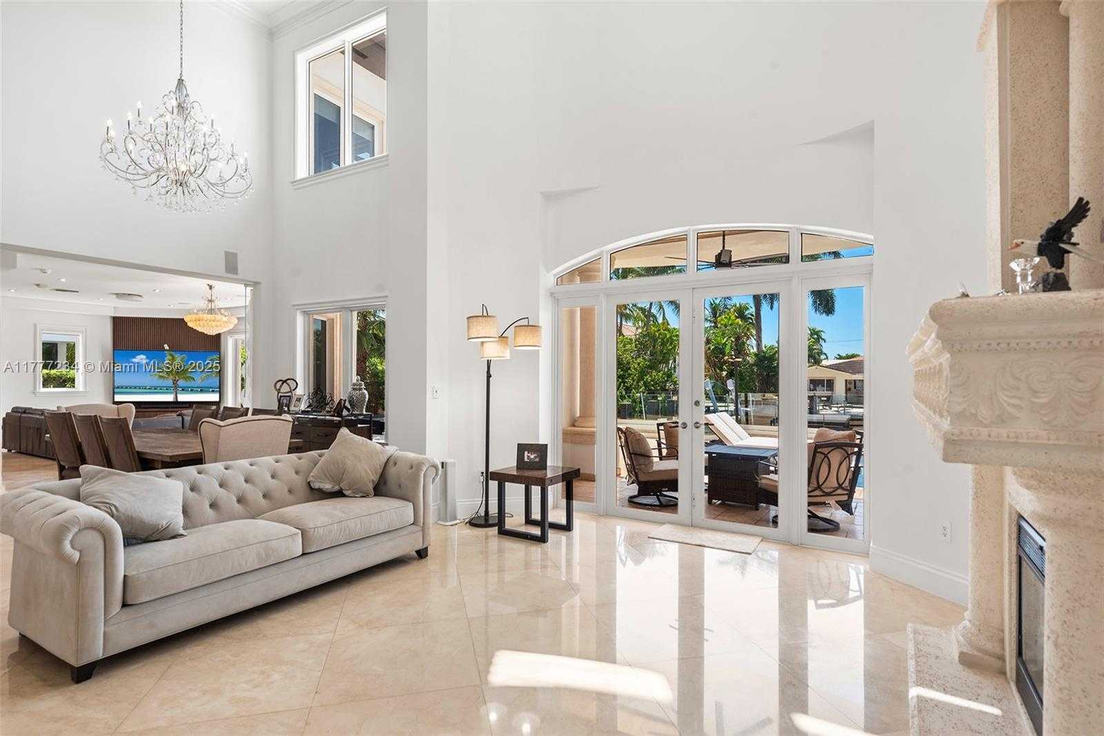 Small Image of 3442 NORTH EAST 171ST ST, North Miami Beach Number 12