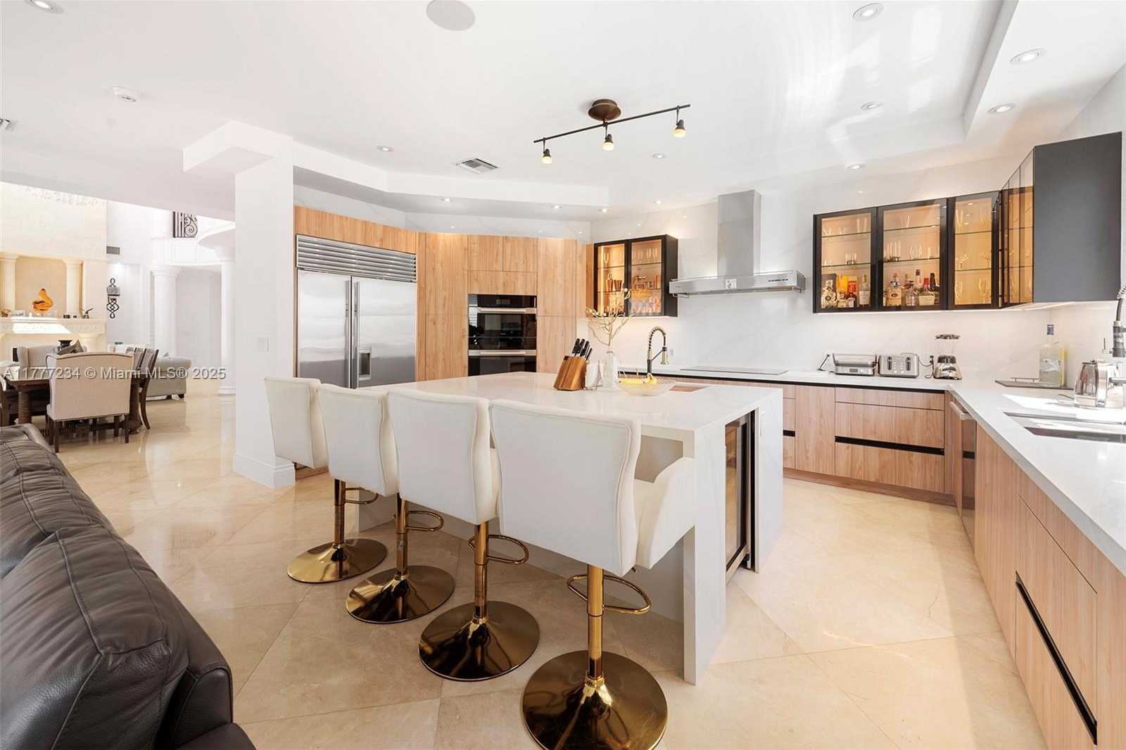 Small Image of 3442 NORTH EAST 171ST ST, North Miami Beach Number 21