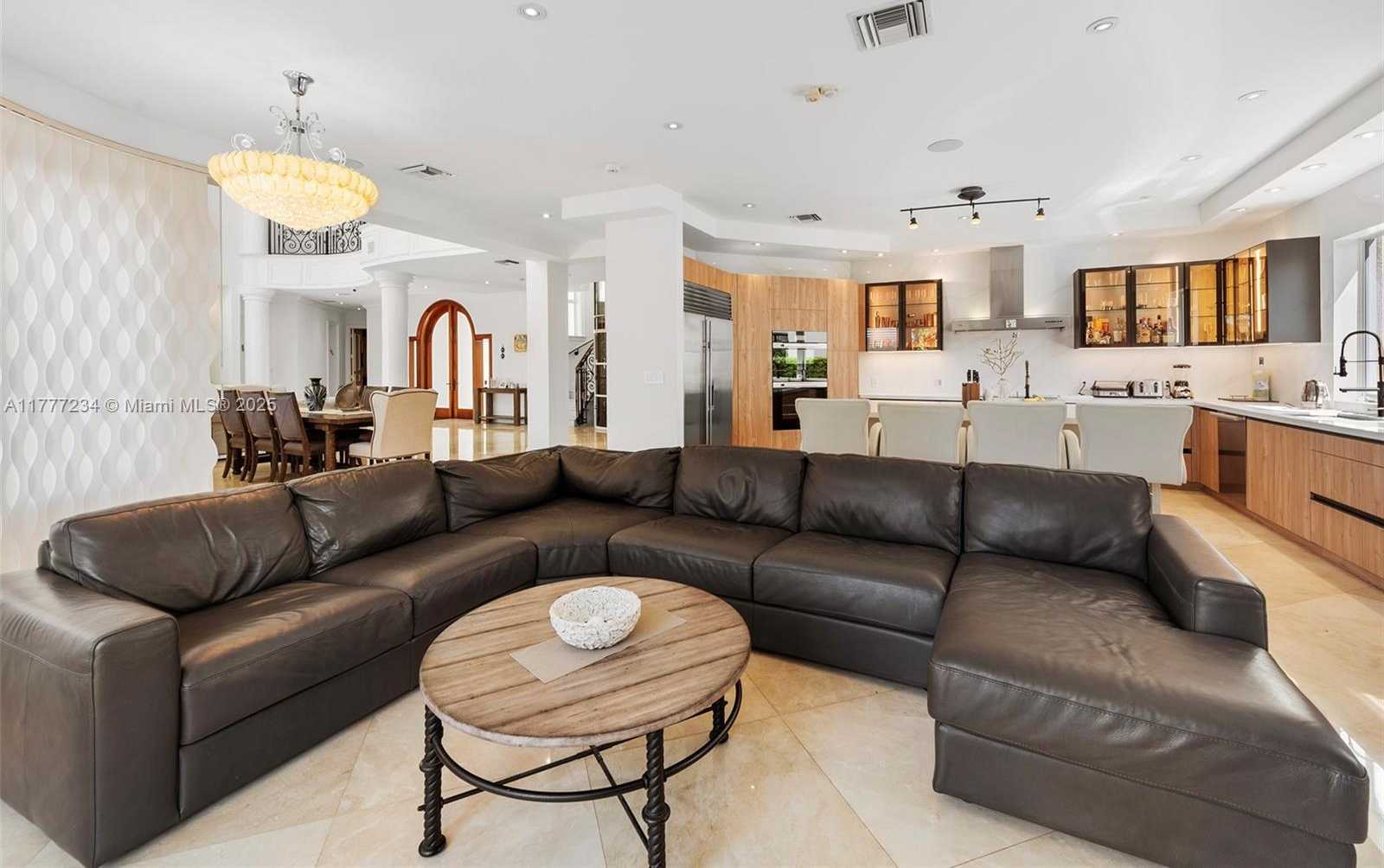 Small Image of 3442 NORTH EAST 171ST ST, North Miami Beach Number 22