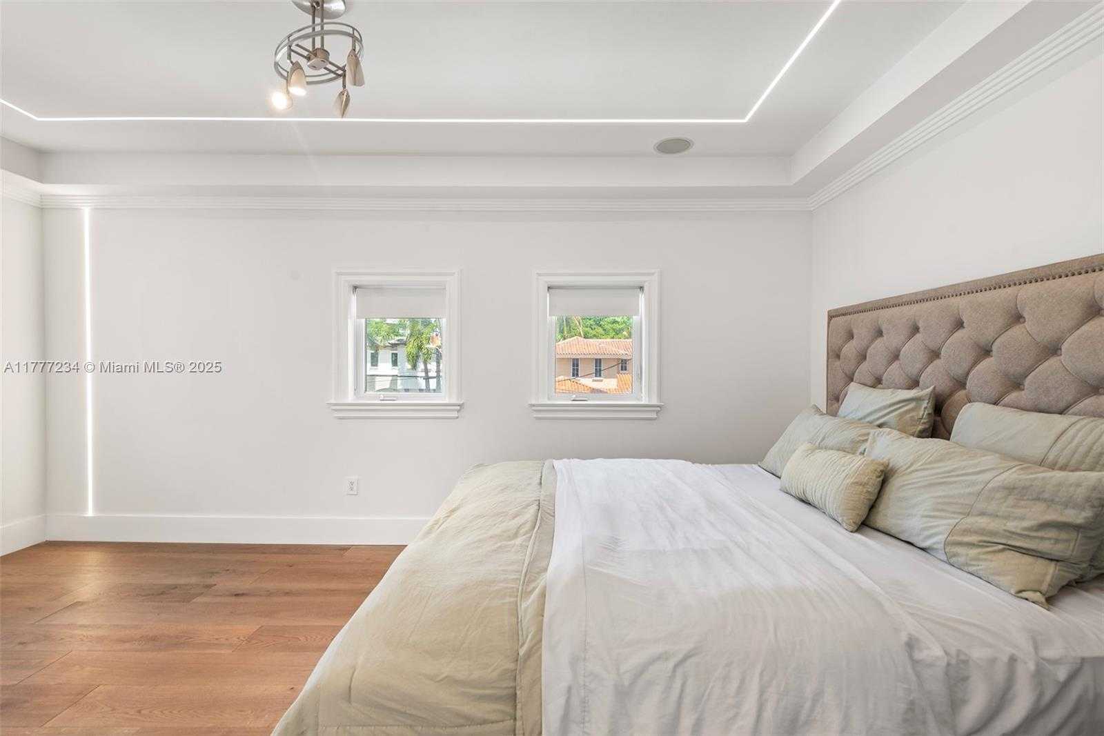 Small Image of 3442 NORTH EAST 171ST ST, North Miami Beach Number 57
