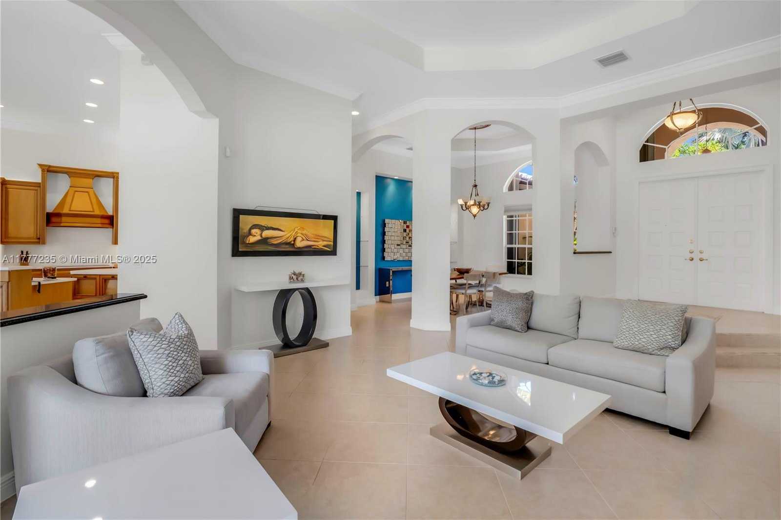 Small Image of 3432 DOVECOTE MEADOW LN, Davie Number 13